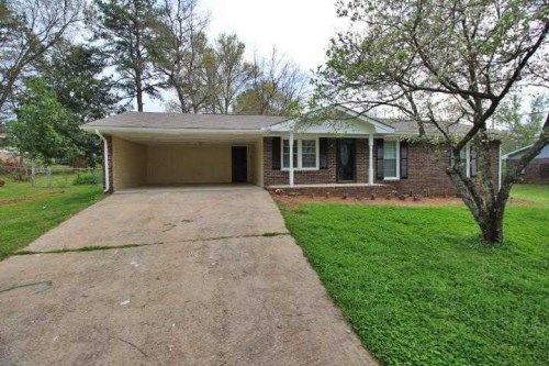 124 Carroll Circle, Carrollton, GA 30117