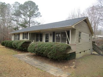 100 Oakridge St, Abbeville, SC 29620