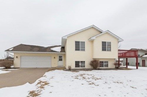 14405 Pineview Dr, Becker, MN 55308