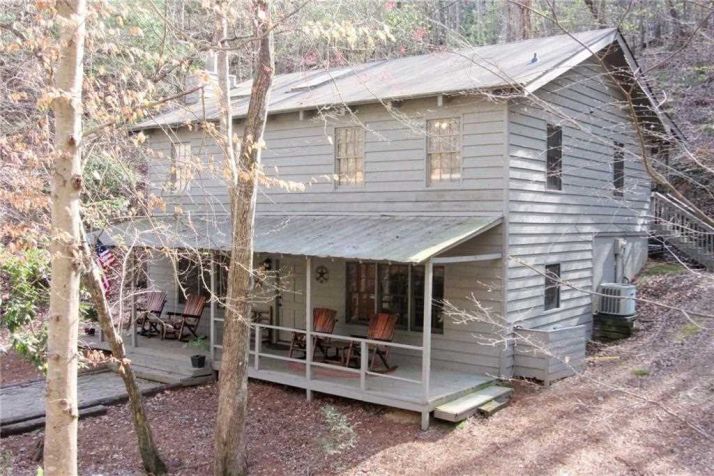 202 Buckskull Hollow Dr, Jasper, GA 30143