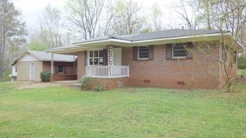 29 Lawler St, Montevallo, AL 35115