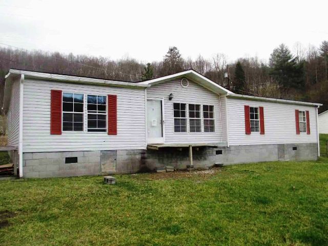 4504 James Rd, Norton, VA 24273