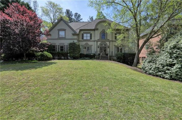 9345 Nesbit Lakes Dr, Alpharetta, GA 30022