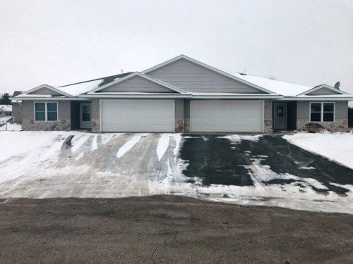 937 Anika Ct, Ellsworth, WI 54011