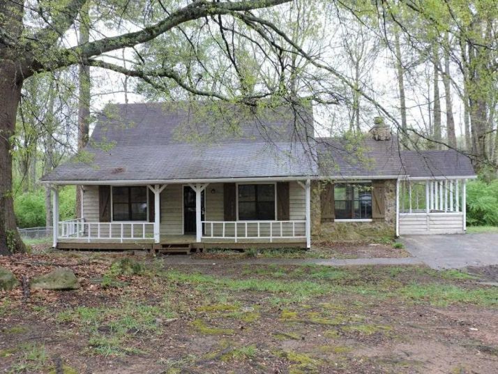 6679 Cameron Rd, Morrow, GA 30260