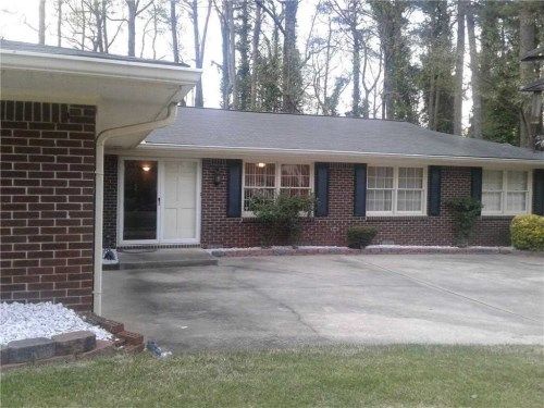 4450 Cedar Park Dr, Stone Mountain, GA 30083