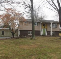 110 Cross Rd, Gilbertsville, PA 19525