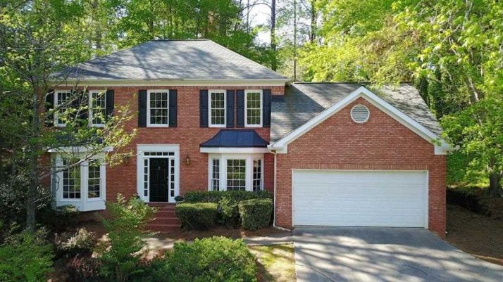 3963 Fox Glen Dr, Woodstock, GA 30189