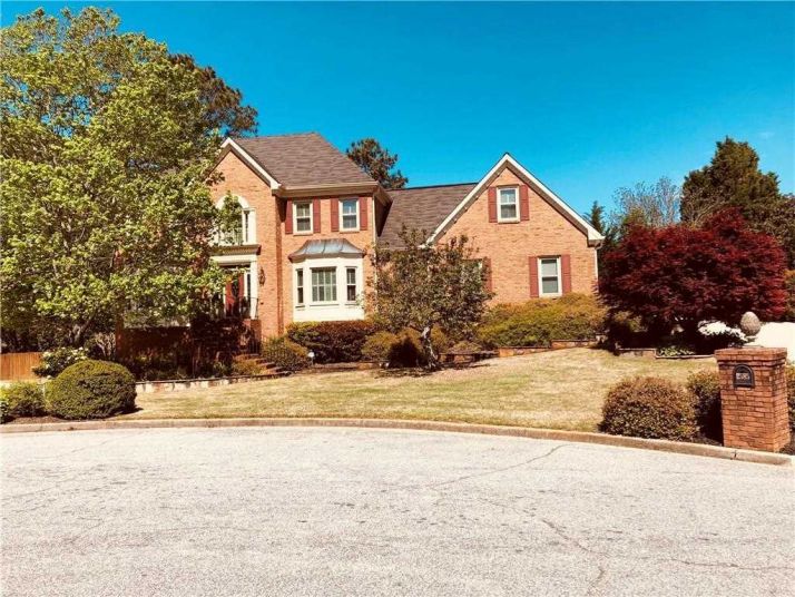 2585 Blyth Ln, Snellville, GA 30078