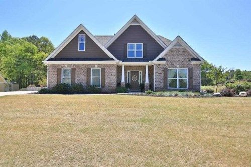 705 Larry Ln, Winder, GA 30680