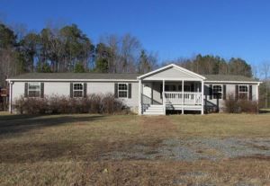 442 Bunkers Lane, Locust Hill, VA 23092