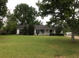 105 Jowers Ln, Leesburg, GA 31763