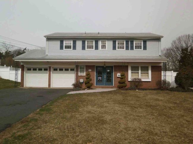 22 Layne Rd, Somerset, NJ 08873