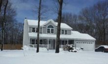 8 Farmhouse Dr Ridge, NY 11961