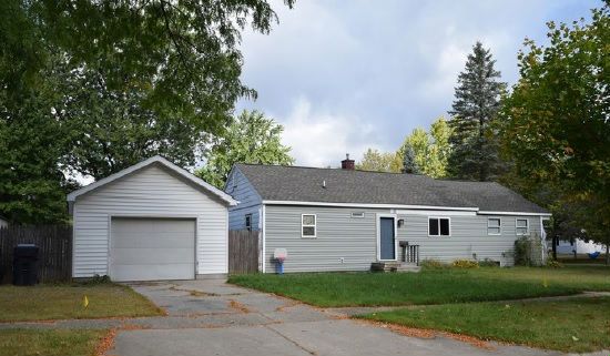 1 Kim Ct, Midland, MI 48642