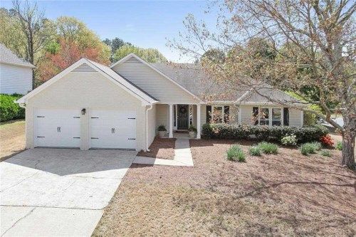 1405 Preston Ct, Alpharetta, GA 30009