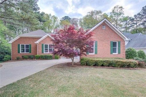 425 Cameron Woods Ct, Alpharetta, GA 30022