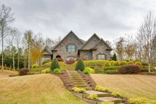 5560 Golf Club Dr, Braselton, GA 30517