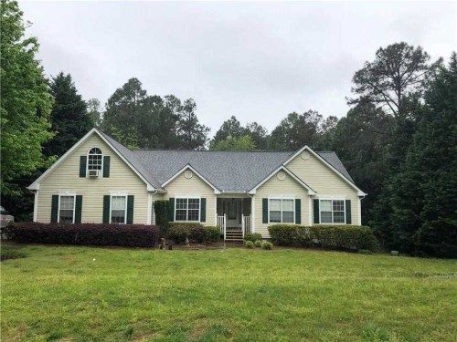 900 Scenic Lake Dr, Lawrenceville, GA 30045