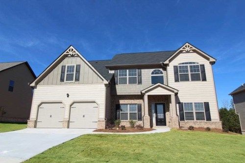 4461 Meadowwood Dr, Loganville, GA 30052