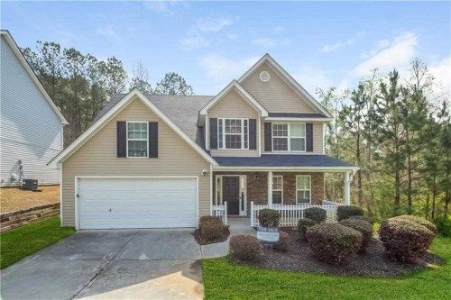 4176 Round Stone Dr SW, Snellville, GA 30039