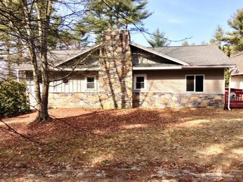 7 Collins Ave, Middleboro, MA 02346