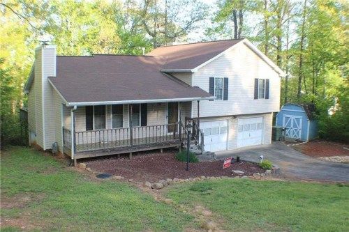 186 Tracey Ln, Dallas, GA 30132