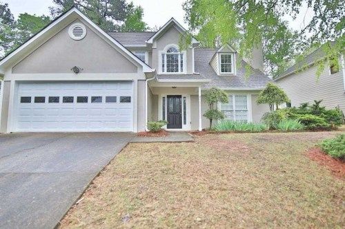 1055 Wellers Ct, Roswell, GA 30076