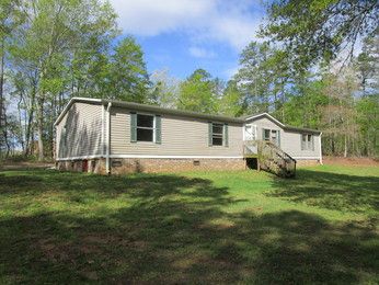 107 Holly Cir, Iva, SC 29655