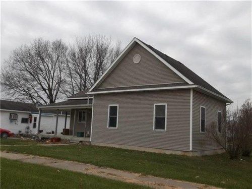 1310 3RD AVE, Belle Plaine, IA 52208