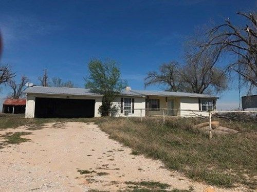 2594 County Road 4790, Boyd, TX 76023