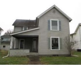 1027 Orchard St, Coshocton, OH 43812