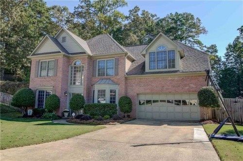 5565 Saddle Tree Ct, Buford, GA 30518