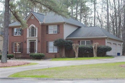 180 Creekwood Trl, Fayetteville, GA 30214