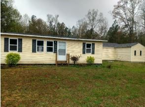 12260 General Puller Hwy, Hartfield, VA 23071