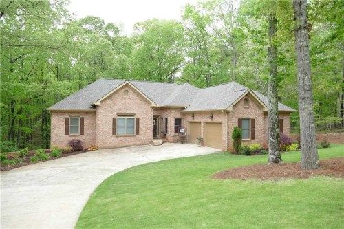 5951 Sequoia Ln, Douglasville, GA 30135