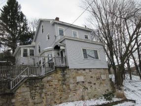 1835 6th St, Altoona, PA 16601