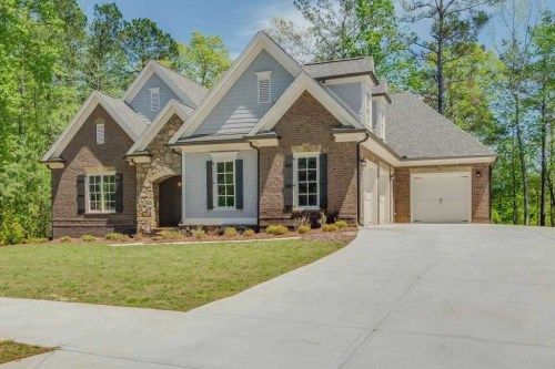 85 Cuthbert Ln, Acworth, GA 30101