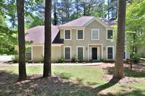 7211 Waters Edge Dr, Stone Mountain, GA 30087