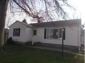 381 Lincoln St, Amherst, OH 44001