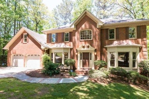 10570 Haynes Forest Dr, Alpharetta, GA 30022