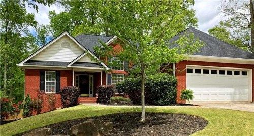 454 Creek View Dr, Hoschton, GA 30548