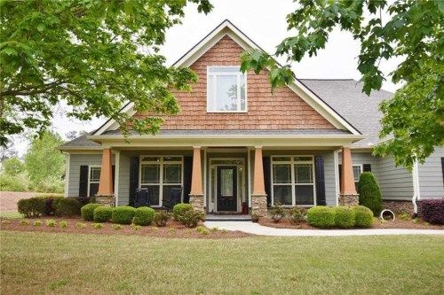 25 Wicklow Ct, Hoschton, GA 30548