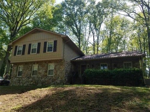 512 Lakeview Dr, Cedartown, GA 30125