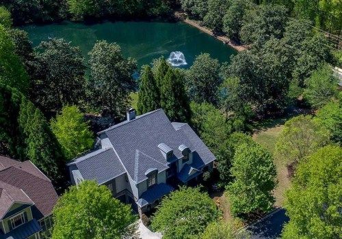 705 Lake Summit Dr, Atlanta, GA 30342