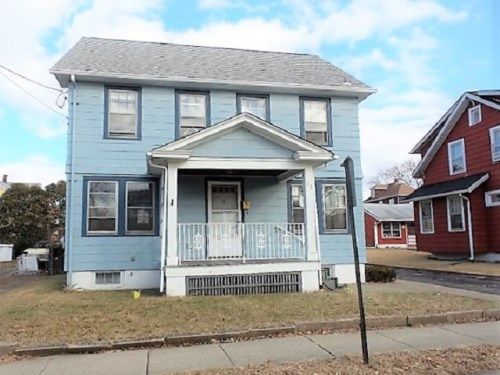 91 Parkview Avenue, Elmwood Park, NJ 07407