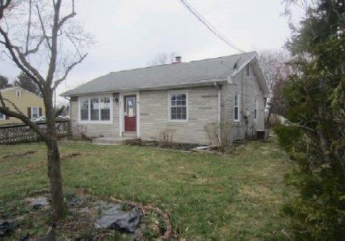 1212 Griffin St, Harrisburg, PA 17112