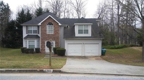 5365 Rock Place Dr, Stone Mountain, GA 30087