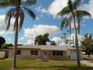 1598 63rd Ave N, Saint Petersburg, FL 33702