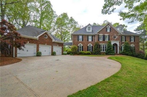 15698 Hopewell Rd, Alpharetta, GA 30004